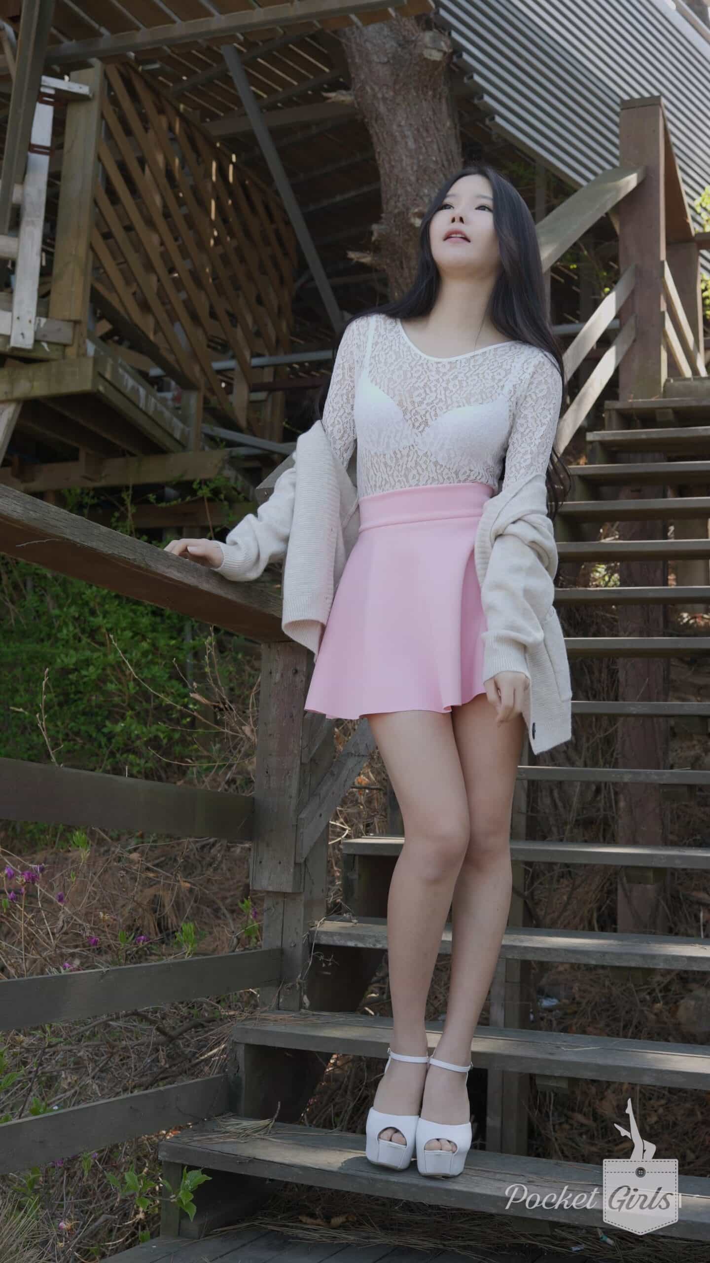 At a Resort, Yeonji, Part.1 – #0472