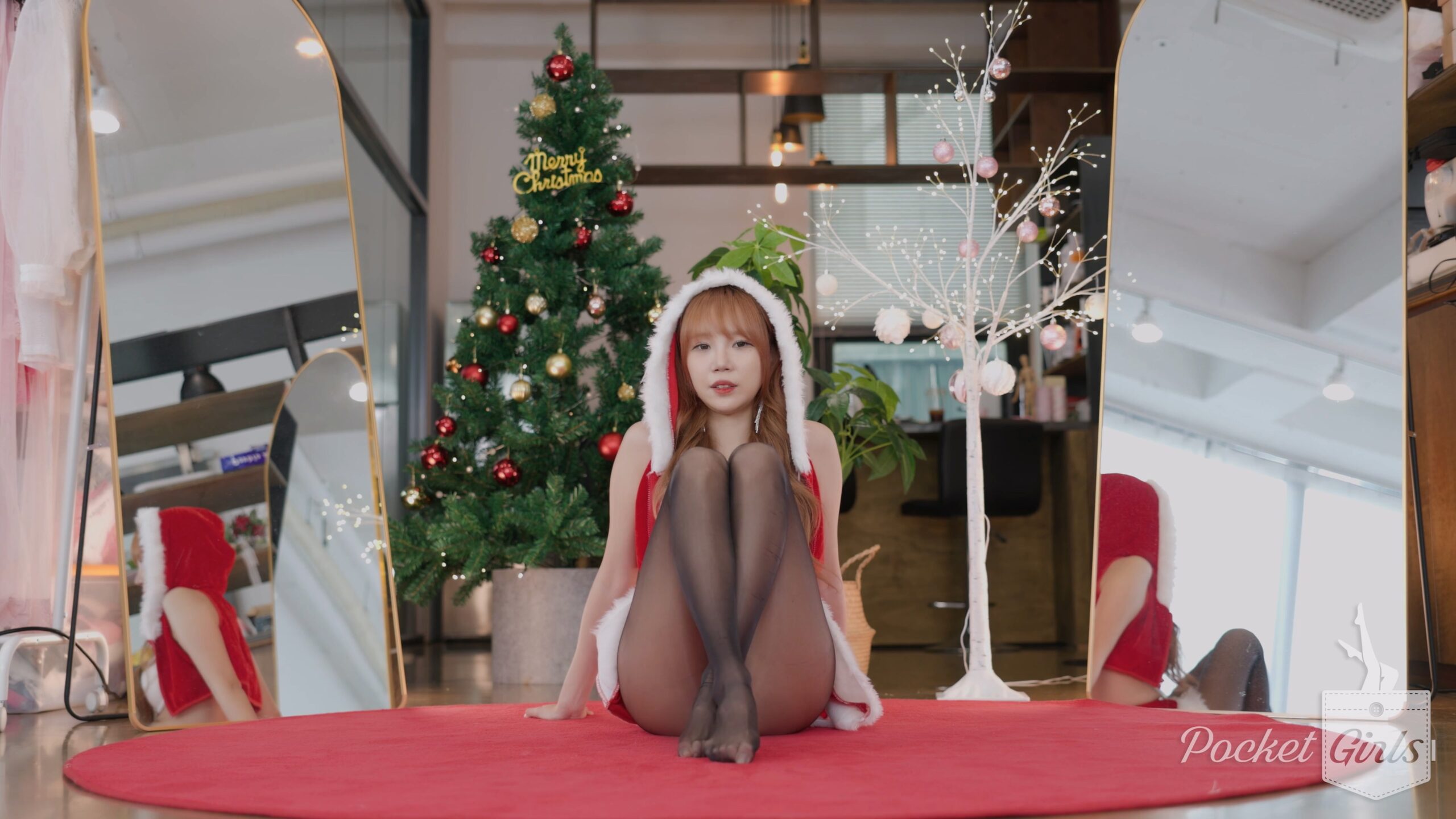 Minchae’s Charms on Crimson Carpet, Part.4 – #1127