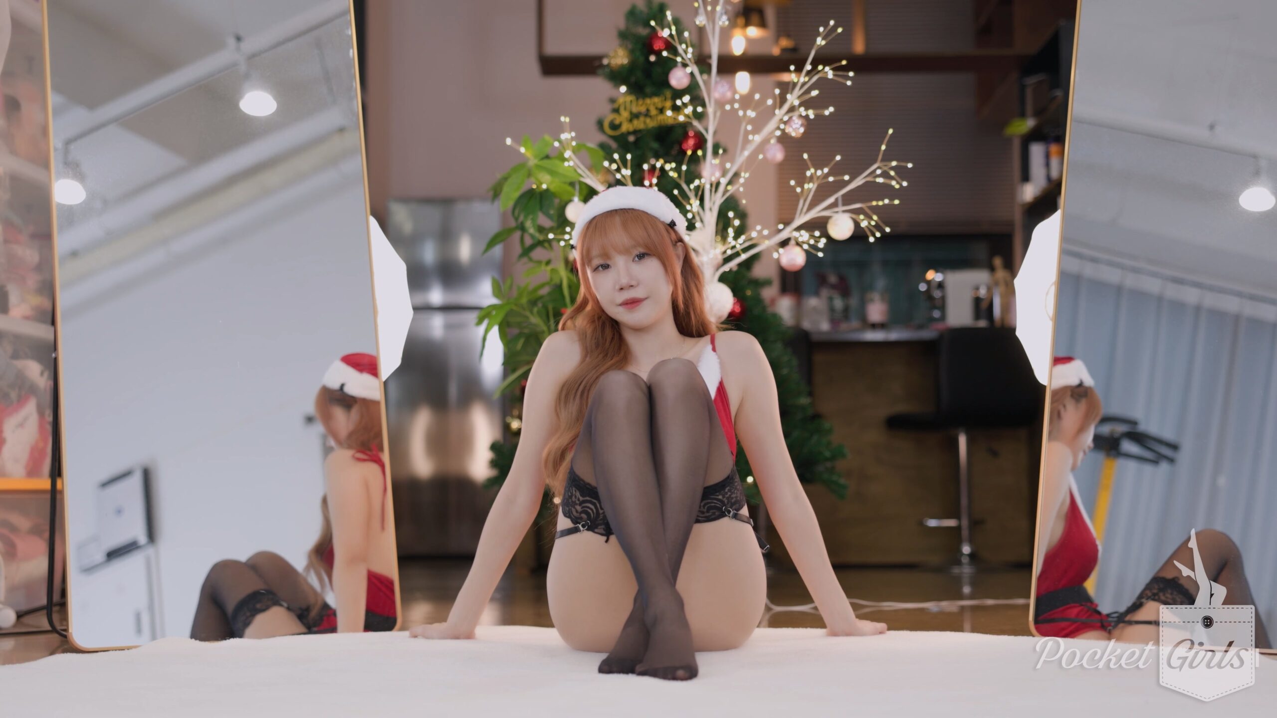 Minchae’s Dazzling Santa Girl Showcase, Part.2 – #1129 Minchae’s Dazzling Santa Girl Showcase, Part.2 – #1129