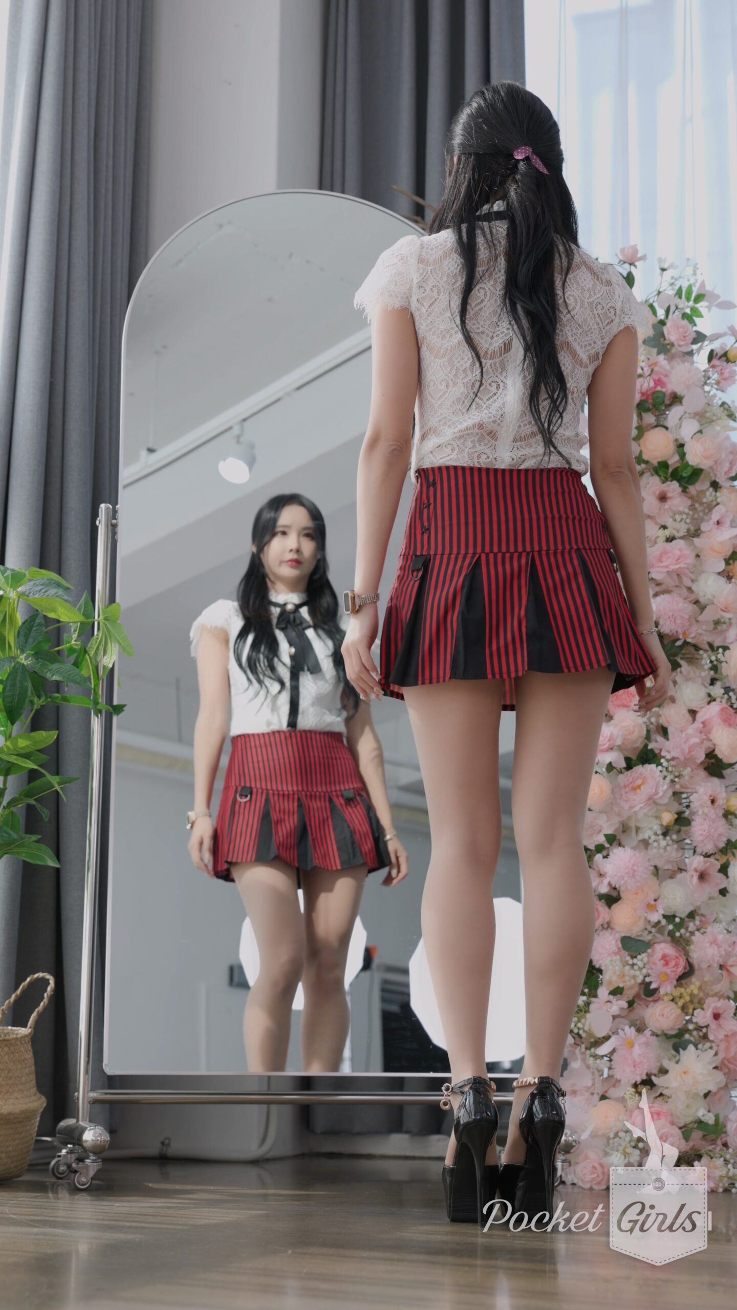 Miniskirts Dance, Habin, Part.2b – #0806